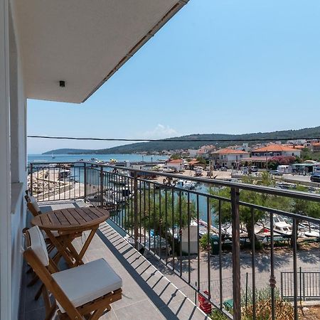 Beach Apartman Marela Slatine Exterior foto