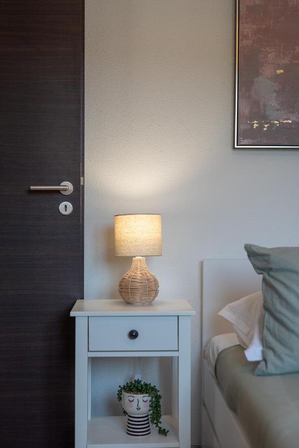 Beach Apartman Marela Slatine Exterior foto