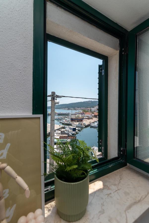 Beach Apartman Marela Slatine Exterior foto