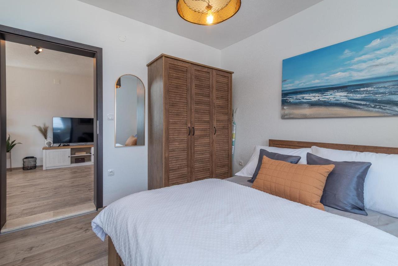 Beach Apartman Marela Slatine Exterior foto